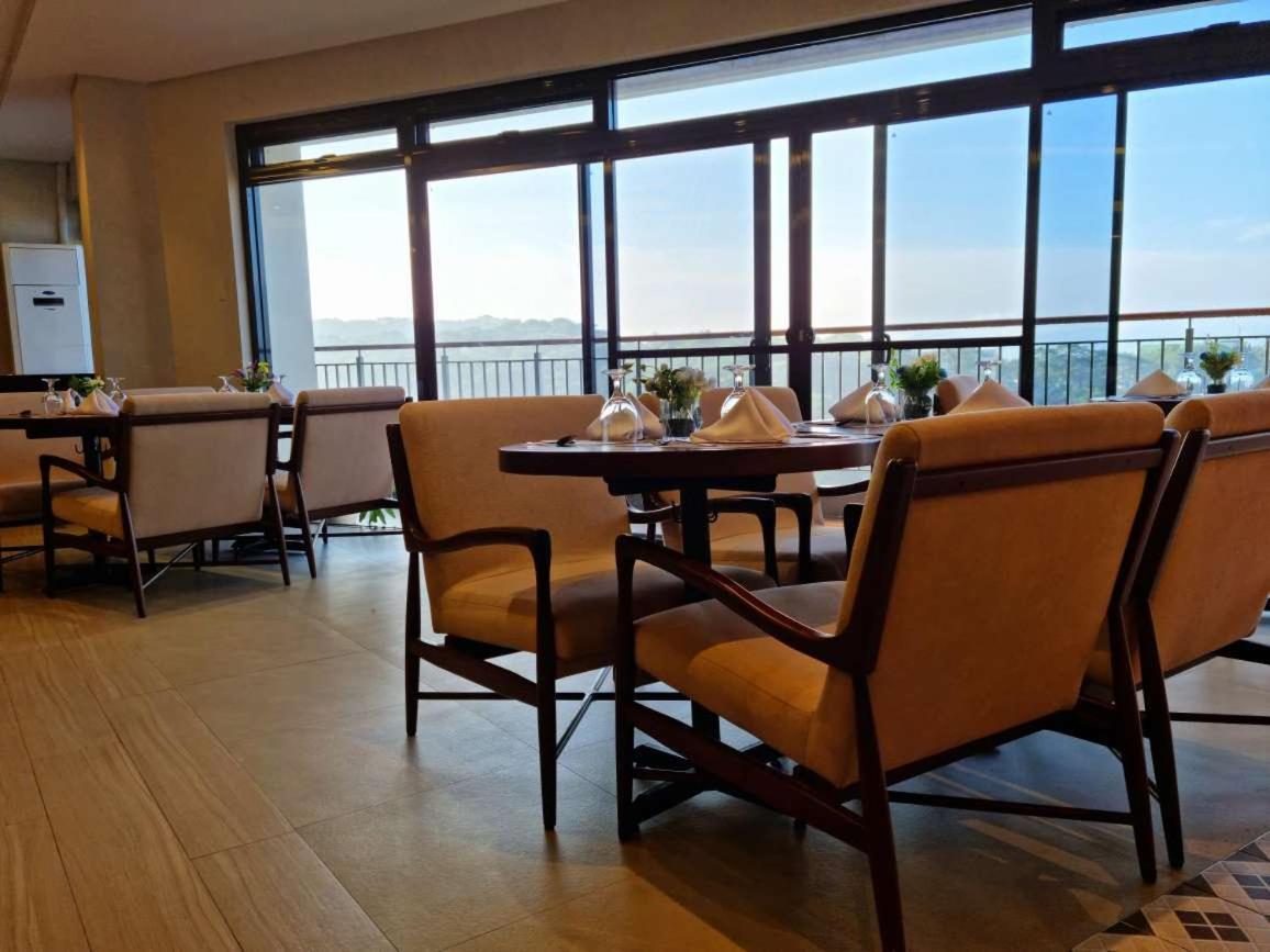 Alvea Hotel And Residences Baguio City Екстер'єр фото